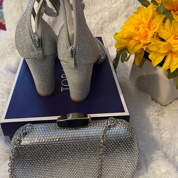 Rhinestone Silver Sexy Sandals Size 8 by Top Moda with handbag set - Picture 3 of 11